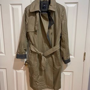 Gap Trench coat with belt, knee length